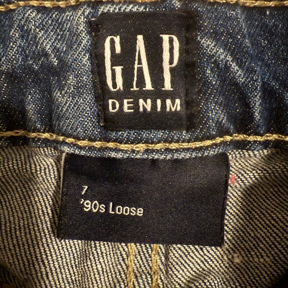 GAP Blue Jeans - Picture 5 of 5
